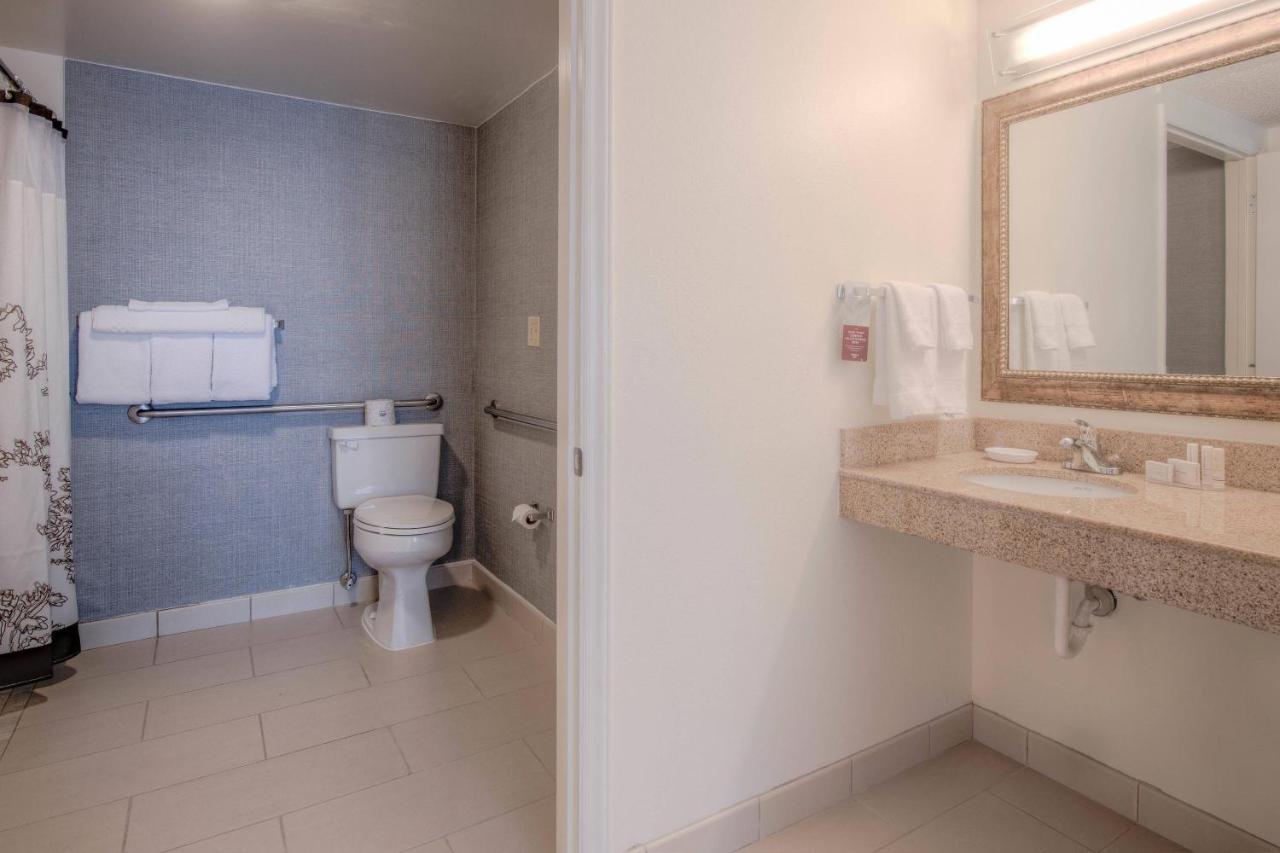Residence Inn By Marriott Raleigh Crabtree Valley Exterior photo